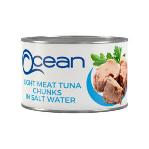 Tuna-Chunk-in-water--Ocean